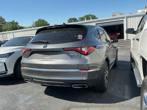 Used 2023 Acura MDX SH-AWD w/ Technology Package image 3