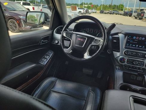 Used 2018 GMC Yukon XL SLT w/ Premium Edition AWD/4WD image 16