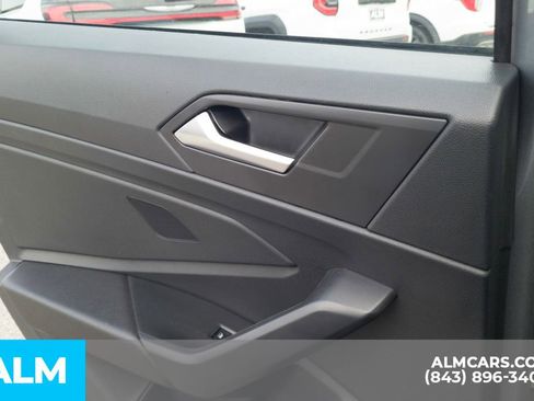 Used 2024 Volkswagen Jetta SE FWD image 22
