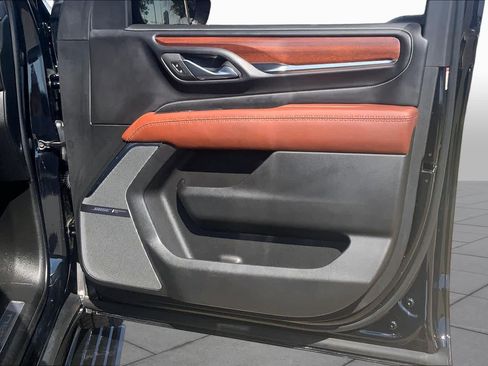 Used 2023 GMC Yukon Denali Ultimate w/ LPO, Floor Liner Package AWD/4WD image 23