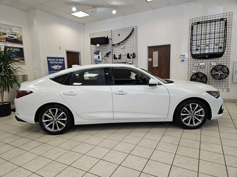 New 2026 Acura Integra image 2