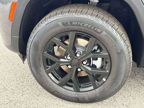 New 2026 Jeep Grand Cherokee Altitude RWD image 9