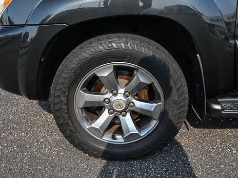 Used 2007 Toyota 4Runner Limited AWD/4WD image 12