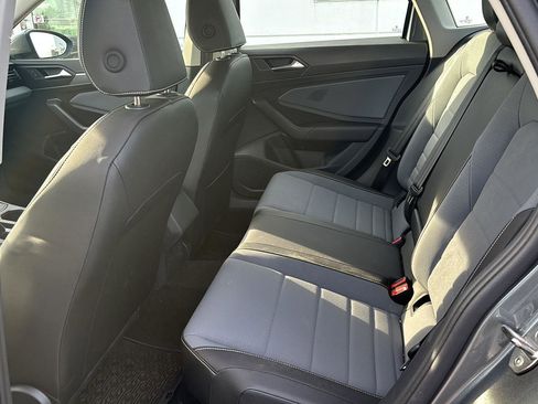 Used 2025 Volkswagen Jetta SE w/ Black Wheel Package image 13