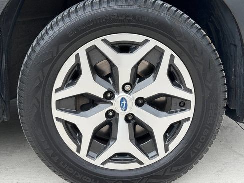 Used 2021 Subaru Forester Premium w/ Popular Package #1 AWD/4WD image 8