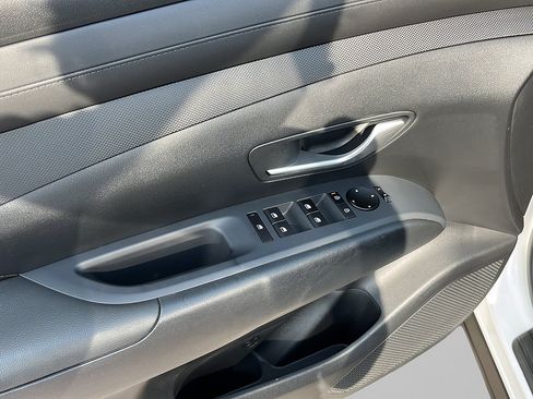 Used 2025 Hyundai Tucson SEL FWD image 15