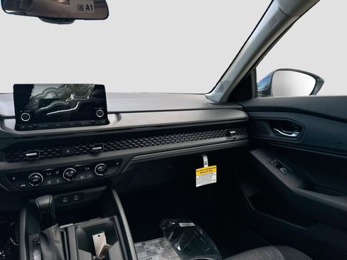 New 2025 Honda Accord SE image 17