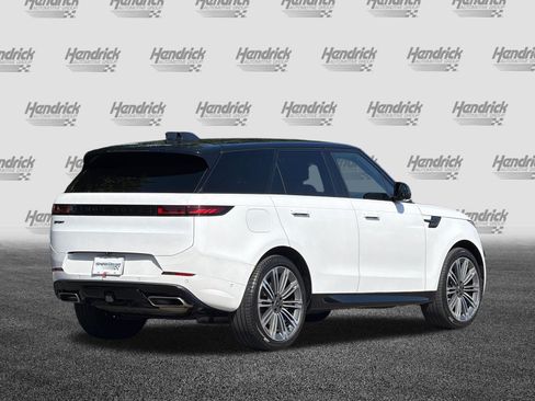 Used 2024 Land Rover Range Rover Sport Dynamic SE AWD/4WD image 5