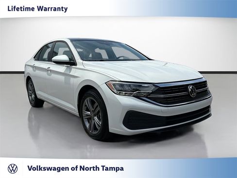Used 2023 Volkswagen Jetta SE FWD image 1