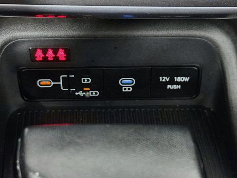 Used 2025 Hyundai Kona SEL FWD image 26