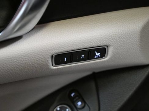 Used 2018 Honda Accord Touring image 53