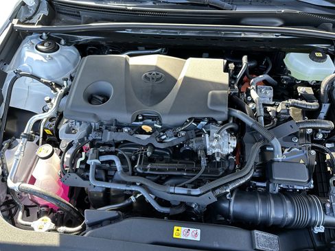 Used 2026 Toyota Camry SE image 33