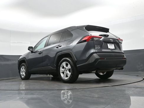 Used 2020 Toyota RAV4 XLE image 40