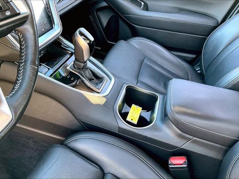 Used 2022 Subaru Outback Limited image 16