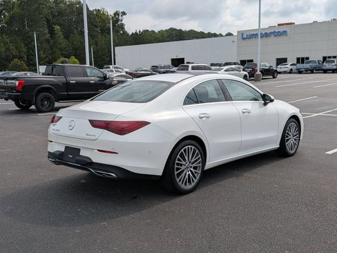 Used 2025 Mercedes-Benz CLA 250 4MATIC image 3
