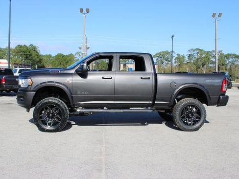 Used 2024 RAM 2500 Big Horn w/ Sport Appearance Package image 6