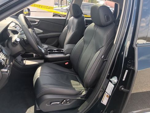 Used 2025 Acura RDX SH-AWD w/ Technology Package image 18