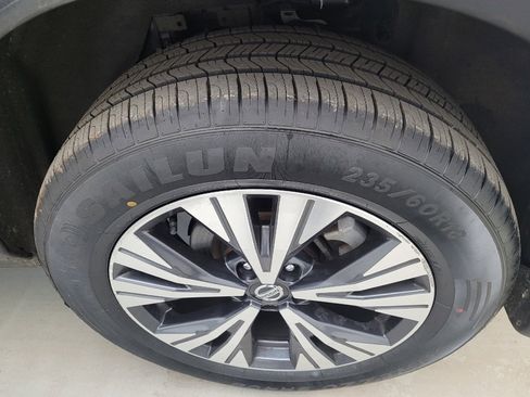 Used 2021 Nissan Rogue SV w/ Premium Package AWD/4WD image 31