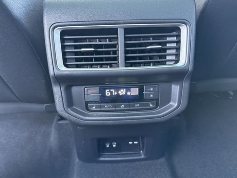 Certified 2025 Volkswagen Atlas SEL Premium R-Line image 27