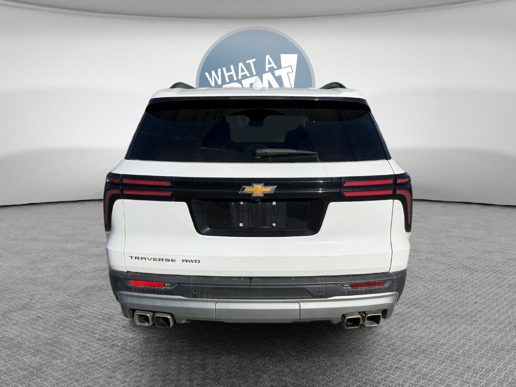 Used 2025 Chevrolet Traverse LT AWD/4WD image 5