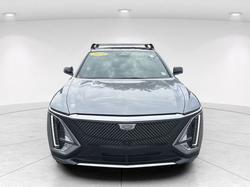 Used 2024 Cadillac Lyriq Luxury RWD image 2
