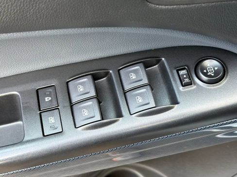 Used 2022 Chevrolet Colorado Z71 image 13