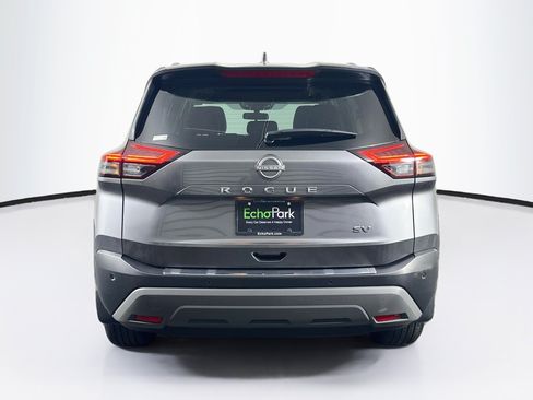 Used 2023 Nissan Rogue SV w/ SV Premium B Package FWD image 7