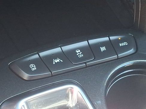 Used 2025 Chevrolet TrailBlazer LT w/ LT Cold Weather Package AWD/4WD image 26