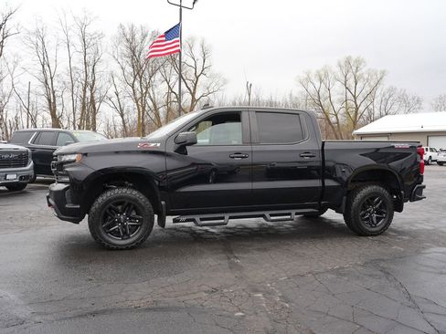 Used 2021 Chevrolet Silverado 1500 LT Trail Boss w/ LPO, Dark Essentials Package AWD/4WD image 6