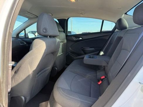 Certified 2017 Chevrolet Cruze LT w/ Convenience Package image 10