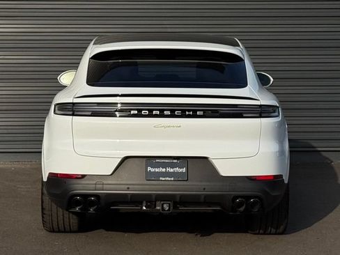 New 2026 Porsche Cayenne E-Hybrid Coupe AWD/4WD image 6