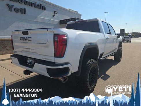Used 2024 GMC Sierra 3500 Denali Ultimate AWD/4WD image 3