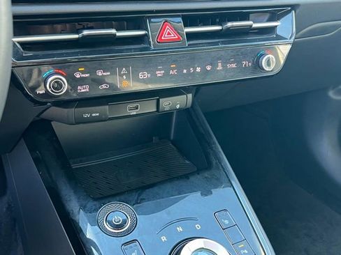 Certified 2025 Kia Niro Wind w/ Wind Preserve Package image 21