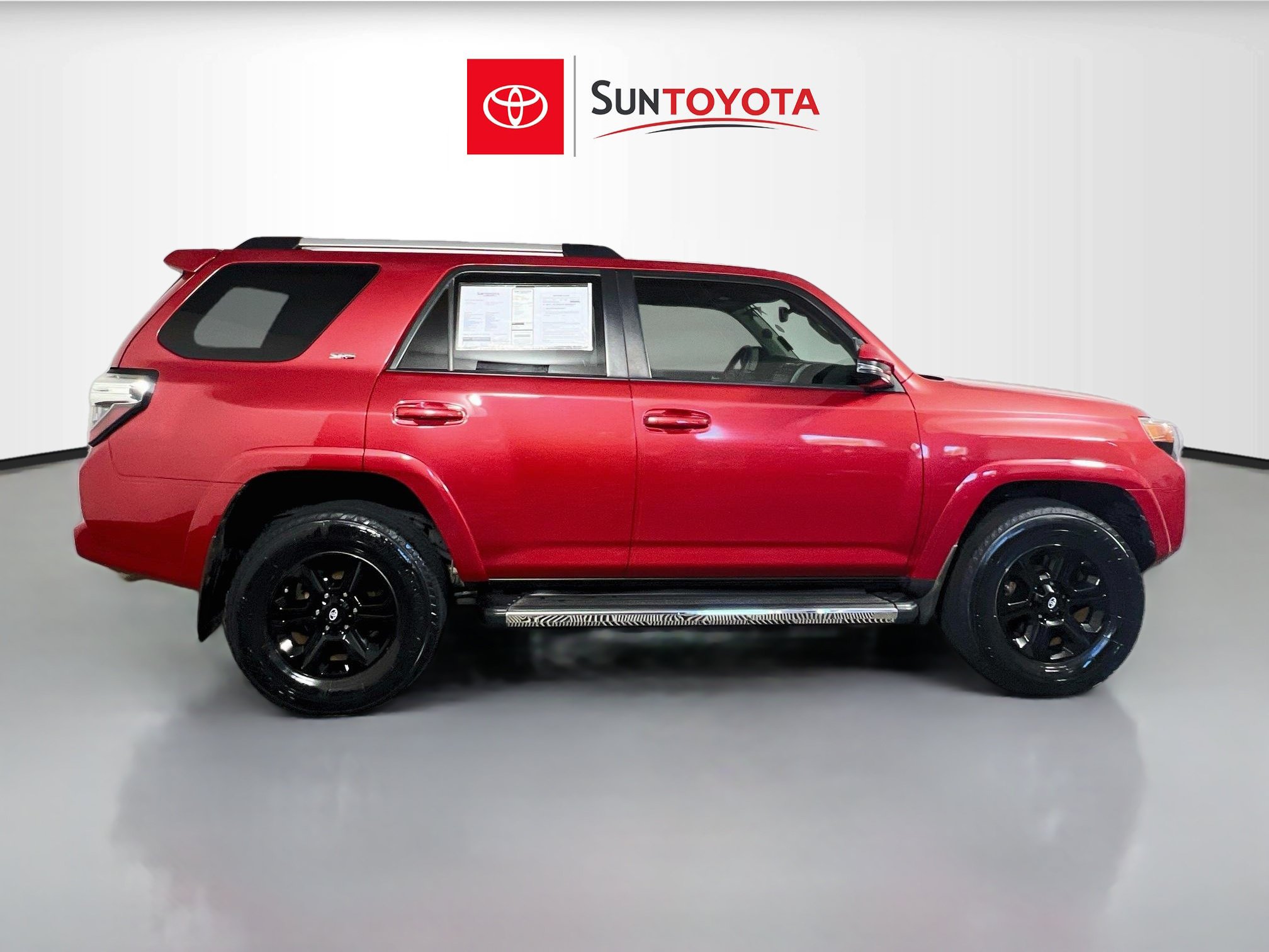 Used 2021 Toyota 4Runner SR5 Premium w/ Moonroof Package AWD/4WD image 2
