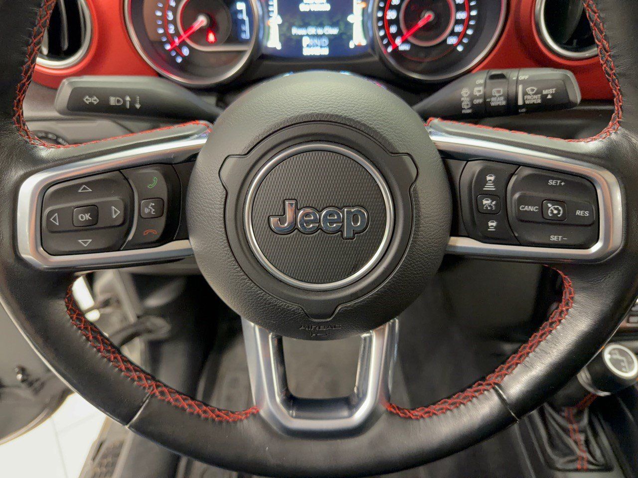 Used 2021 Jeep Wrangler Unlimited Rubicon AWD/4WD image 10