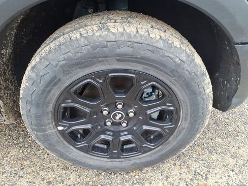 Used 2025 Ford Bronco Sport Badlands image 8