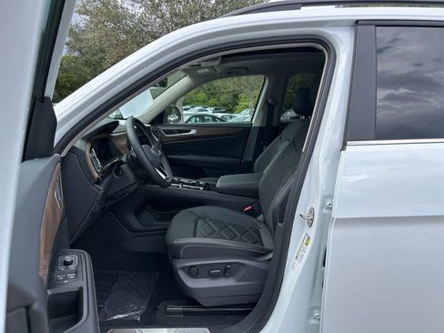 New 2026 Volkswagen Atlas SE FWD image 15