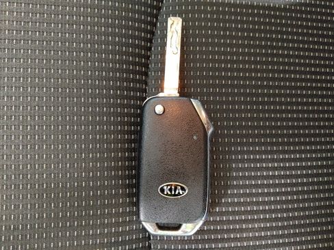 Used 2021 Kia Forte LXS image 32