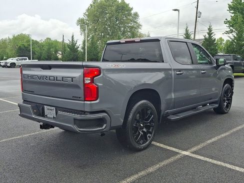 Used 2022 Chevrolet Silverado 1500 RST w/ LPO, Blackout Package AWD/4WD image 4