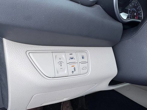 Used 2019 Genesis G70 2.0T Advanced w/ Elite Package image 18