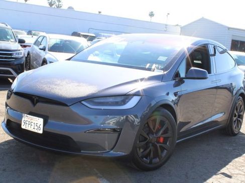 Used 2023 Tesla Model X Plaid image 8