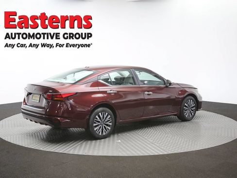 Used 2023 Nissan Altima 2.5 SV AWD/4WD image 41