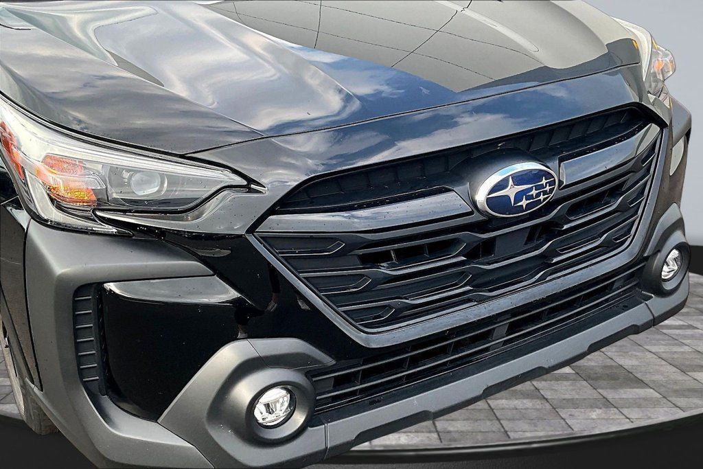 Used 2024 Subaru Outback Onyx Edition AWD/4WD image 29