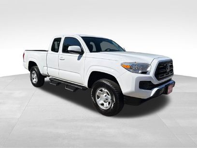 Used 2017 Toyota Tacoma SR w/ SR Convenience Package