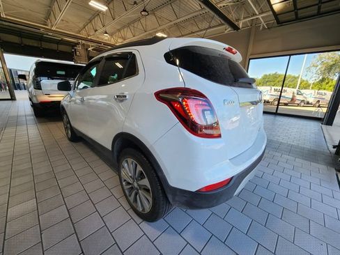 Used 2020 Buick Encore Preferred FWD image 4