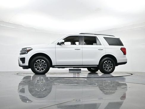 Certified 2022 Ford Expedition XLT image 43