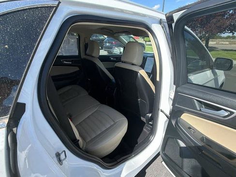 Used 2022 Ford Edge SEL w/ Convenience Package AWD/4WD image 23