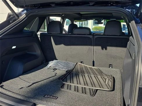 Used 2025 Volkswagen Atlas Cross Sport SEL image 29