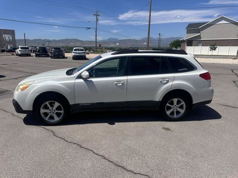 Used 2014 Subaru Outback 2.5i Premium w/ Popular Package #1A AWD/4WD image 3