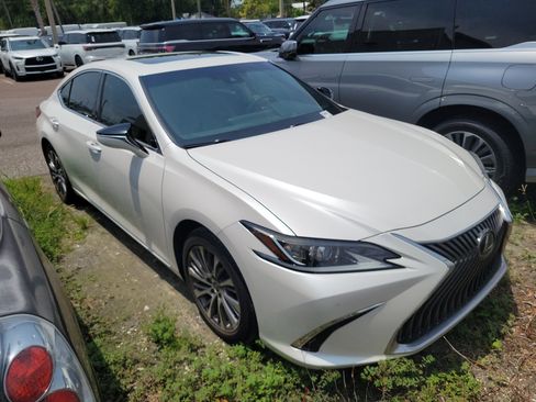 Used 2021 Lexus ES 350 w/ Premium Package FWD image 2